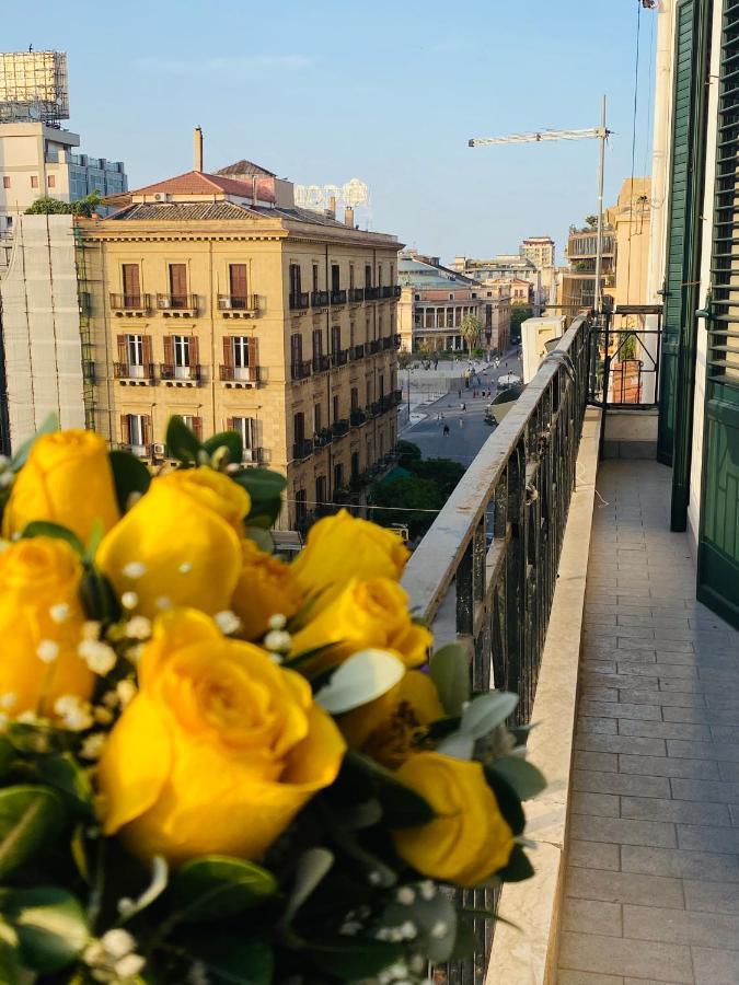 Politeama Suite In The Heart Of The City Palermo Exterior foto