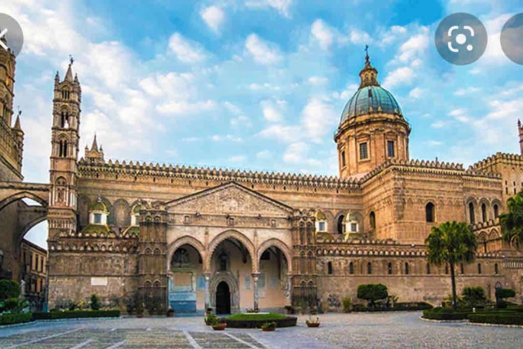 Politeama Suite In The Heart Of The City Palermo Exterior foto