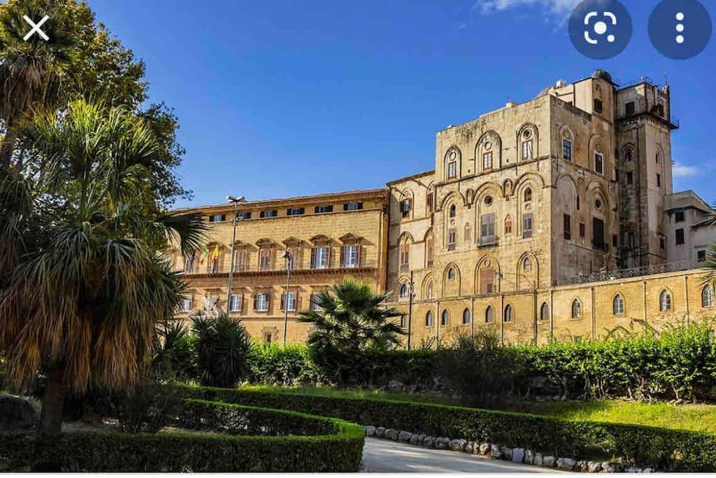 Politeama Suite In The Heart Of The City Palermo Exterior foto